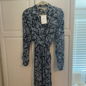 New size 4 Seraphine maternity - black and blue pattern